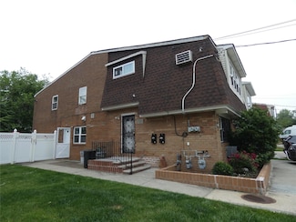 3-15 127th St, College Point, NY 11356