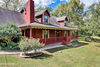 305 Chestnut Ridge Rd, Walland, TN 37886