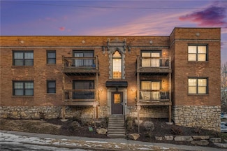 1102 W 46th St Unit 3, Kansas City, MO 64112
