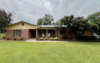 1812 26th St, Valley, AL 36854