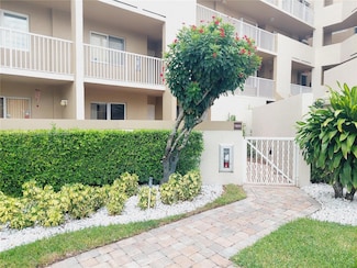 7809 Granville Dr Unit 105, Tamarac, FL 33321