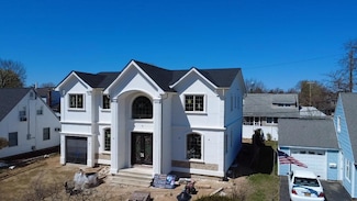 23 Grouse Ln, Levittown, NY 11756