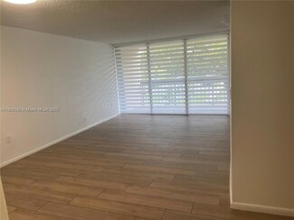 10425 SW 112th Ave Unit 208, Miami, FL 33176