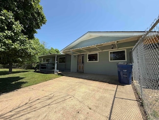 708 Cooper Estates Dr, Mountain Home, AR 72653