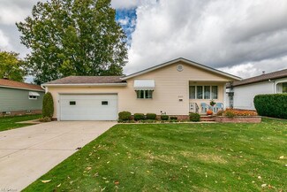 30315 Twin Lakes Dr, Wickliffe, OH 44092