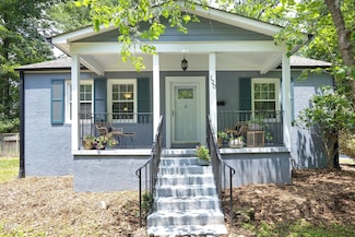 120 Pine St, Carrboro, NC 27510