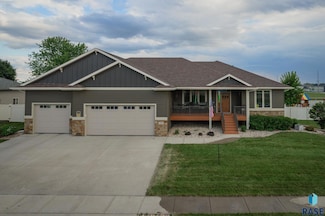 303 W Maple St, Harrisburg, SD 57032