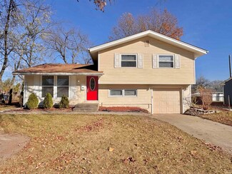 4825 Devonshire Dr, Fort Wayne, IN 46806