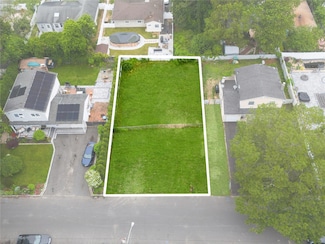99 Southaven Ave, Mastic, NY 11950