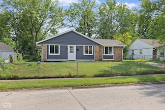 9319 Rochelle Dr, Indianapolis, IN 46235