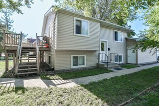 216 Pine St, Saint Peter, MN 56082