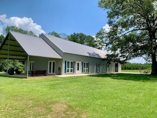 506 Quentin Rd SE, McCall Creek, MS 39647