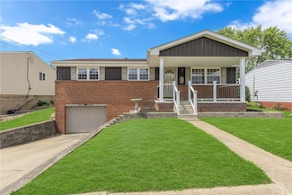 1416 Sampson St, Conway, PA 15027