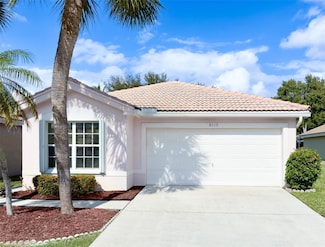8119 Tortuga Ln, Boynton Beach, FL 33436