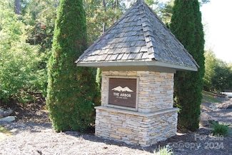 65 Dockside Dr Unit 2, Nebo, NC 28761