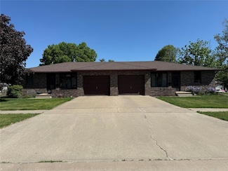 515 E North St, Winterset, IA 50273