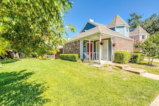 18016 Whispering Gables Ln, Dallas, TX 75287
