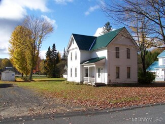 7102 Main St, Hinckley, NY 13352
