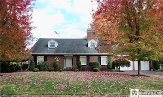 67 Warwick Rd, Jamestown, NY 14701