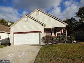 25 Warwick Way, Southampton, NJ 08088