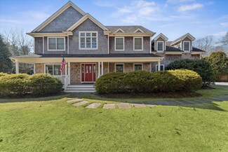 50 Old Meeting House Rd, Quogue, NY 11959