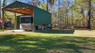 4644 Cypress Village Rd, Karnack, TX 75661