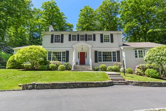 36 Horseshoe Rd, Cos Cob, CT 06807