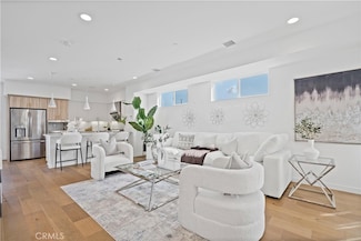 1242 1/2 Gordon St, Los Angeles, CA 90038