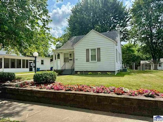 160 N 37th St, Terre Haute, IN 47803