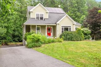 15 Alice Ct, Portland, ME 04103