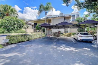 7593 Cinebar Dr, Boca Raton, FL 33433