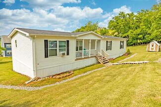 208 Fields Park Rd, Morgantown, WV 26508