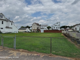 20 Cook St, Ashley, PA 18706