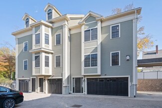 426 Main St Unit 3, Waltham, MA 02452