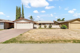 2310 S Fontana St, Visalia, CA 93277