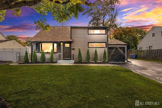 435 Warfield Rd, North Plainfield, NJ 07063