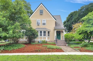 5 Thornton Rd, Winchester, MA 01890