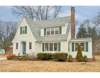 215 Graniteville Rd, Chelmsford, MA 01824