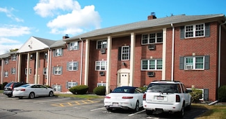 27 Arlington Rd Unit 2, Woburn, MA 01801