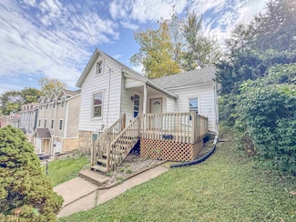 642 Arlington St, Dubuque, IA 52001