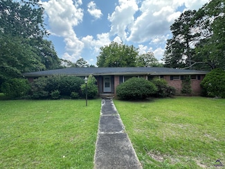501 Pinecrest Rd, Warner Robins, GA 31093