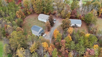 117 Tomato Town Rd, Leicester, NC 28748