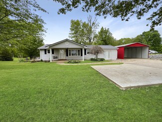 1751 Highway 120, Big Rock, TN 37023