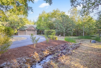 175 Carolbrooke Place, Grants Pass, OR 97526
