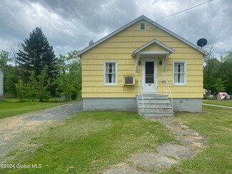 50 Champlain Ave, Whitehall, NY 12887