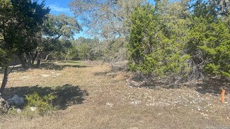 1541 Echo Meadow Ln, Canyon Lake, TX 78070