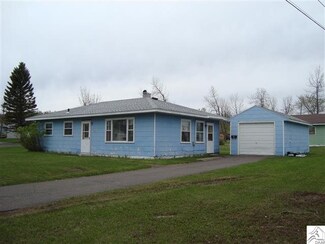 24 Horn Blvd, Silver Bay, MN 55614