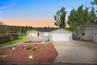 11238 Torrey Pines Dr, Auburn, CA 95602