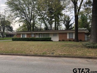 3115 Rollingwood Dr, Tyler, TX 75701