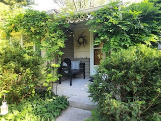 22 Virginia Ln, Rochester, NY 14624
